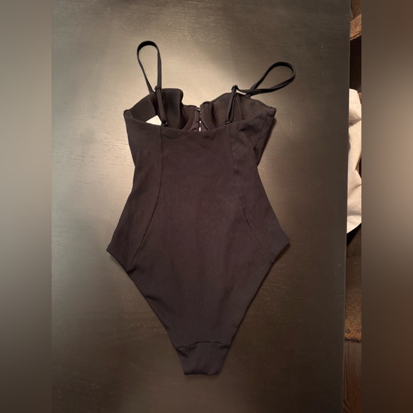 Onia One piece bathing suit - Picture 5 of 8